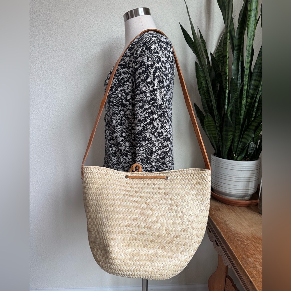 Woven Straw Shoulder Tote Bag with Leather Trim - Natural - Picture 2 of 12